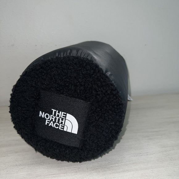 The North Face - Fuzzy Wawona Blanket - Asphalt Gr/TNF Black - Poncho - Picture 4 of 5